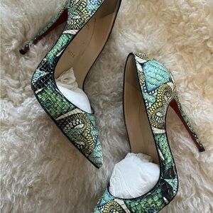 Christian Louboutin Python inferno So Kate 35.5! Perfect Condition!